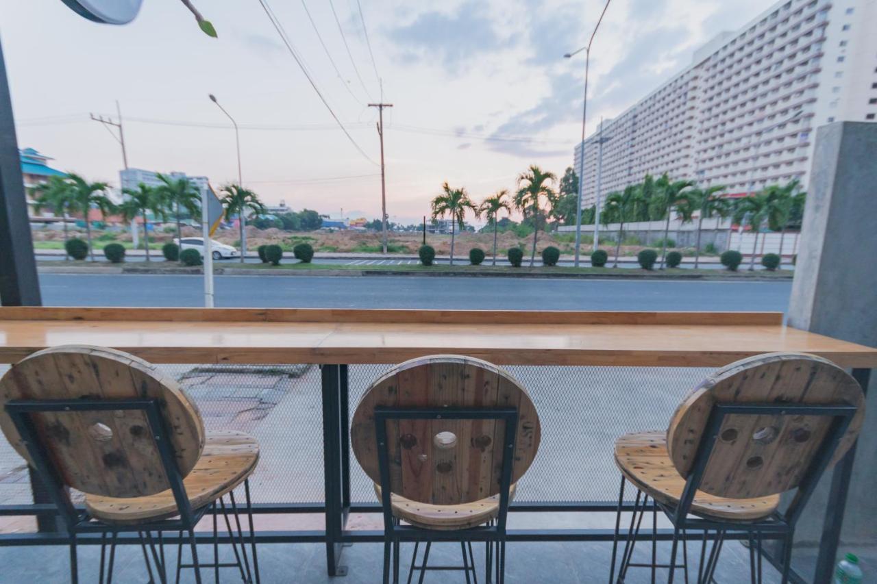 Life Is Goood Aparthotel Jomtien Beach Exterior photo